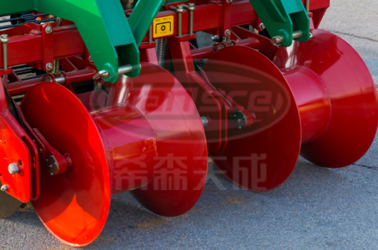 2017新款！4UX-170A型悬挂式马铃薯收获机，你值得拥有！